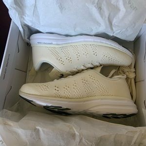 APL Women’s Techloom Pro